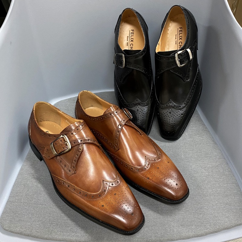 Men's Casual Shoes Carving Lea - огляд і ціна Men Formal Party Wear Outfit